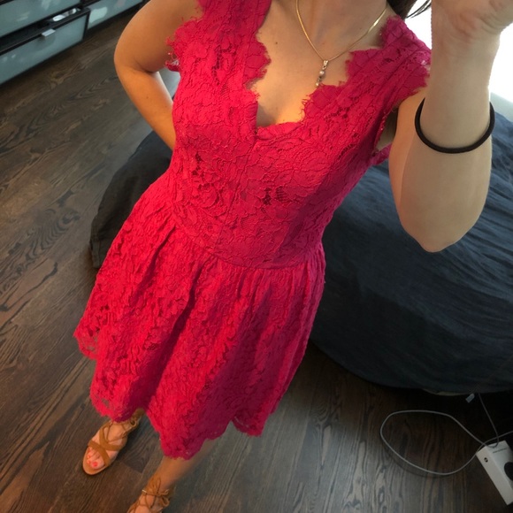 Hot pink lace dress - Picture 6 of 6